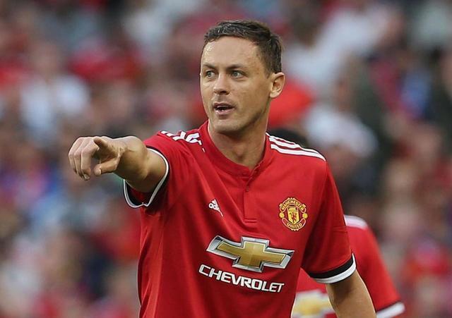 牢牢控制在 牢牢控制在