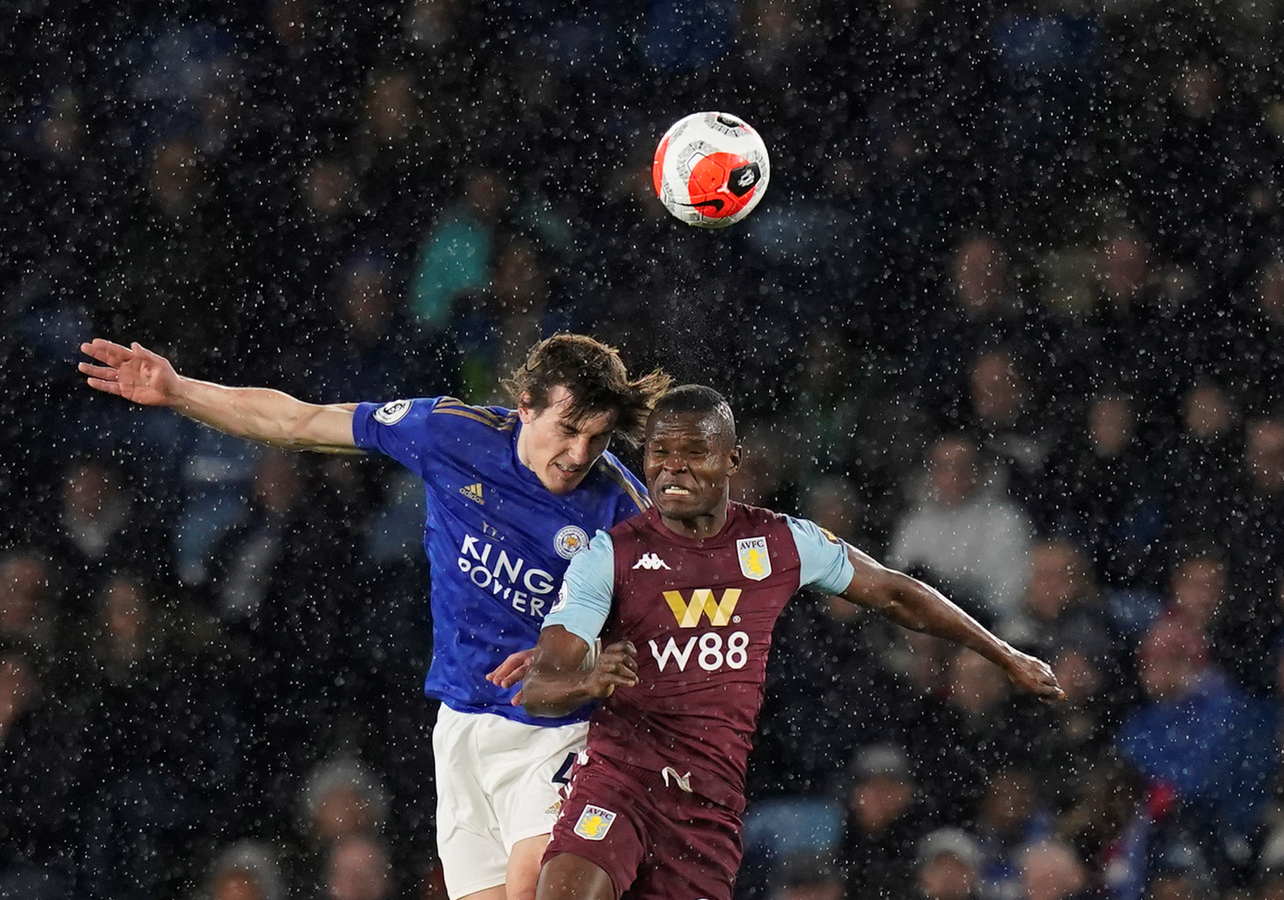 易对两队而 易对两队而